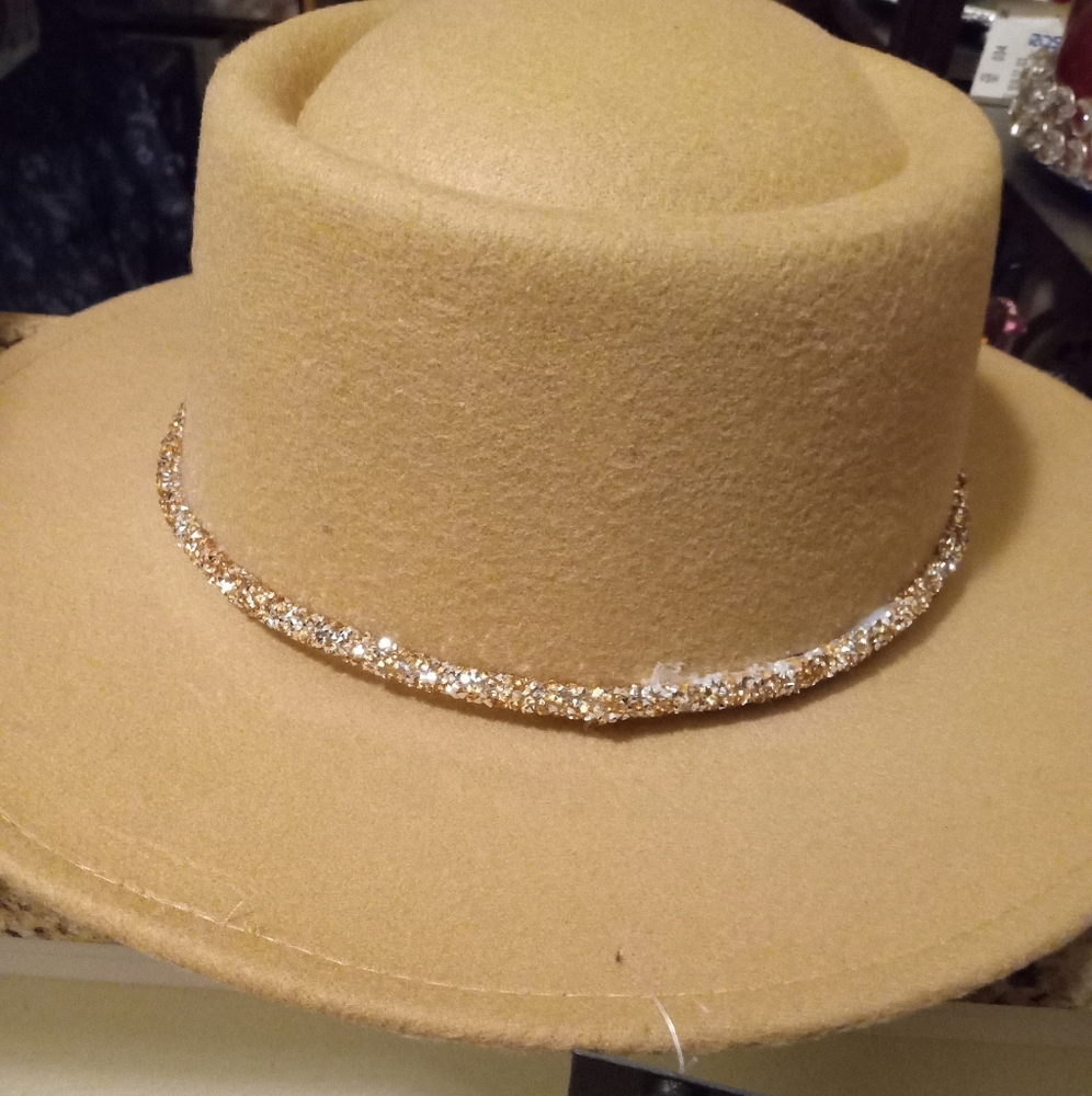 Marc& Mel Ny Hat